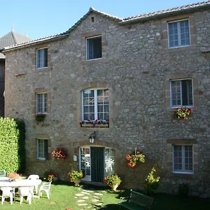 D'hotes Lou Jassou Bed and breakfast Lapanouse-de-Cernon